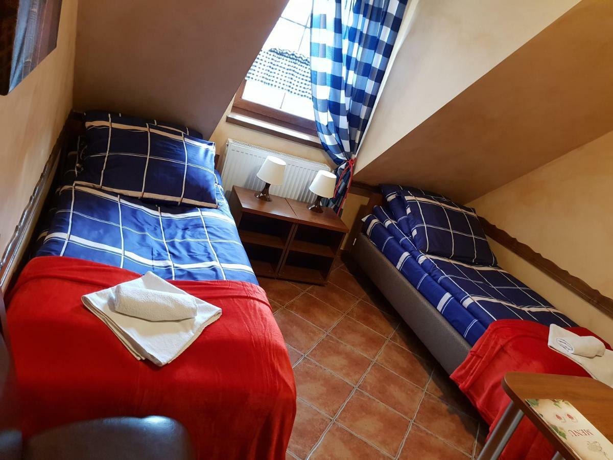 Malinowy Dwor Hotell Ruda Slaska Eksteriør bilde